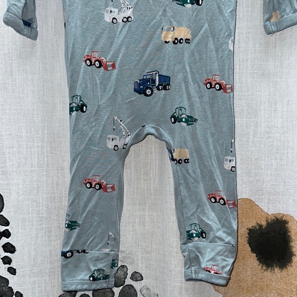 Kyte BABY Blue Footies One Piece with Vehicle Print - Picture 8 of 12